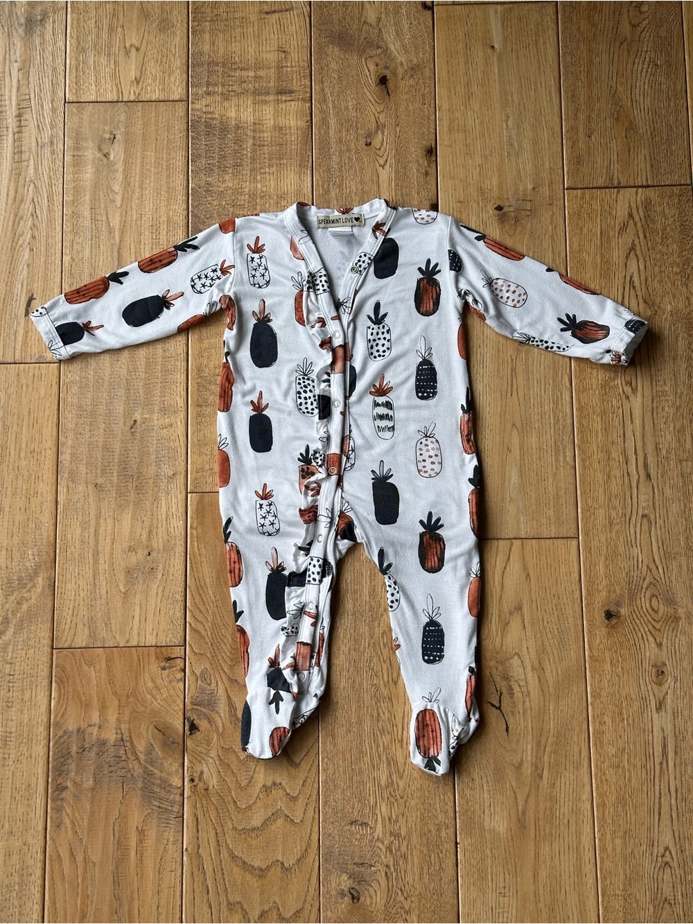 Spearmint Love Bamboo Pineapple Ruffle Footie size 6-9 Months